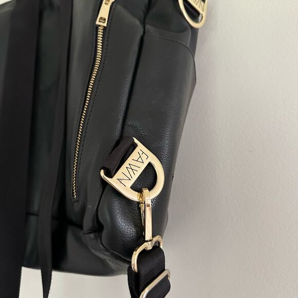 Fawn Design  Zip-Around Convertible Backpack Black - Picture 8 of 13